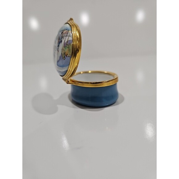 Halcyon Days Disney Sleeping Beauty Castle 45 Years Disneyland Trinket Box - Picture 8 of 8